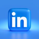 A blue LinkedIn-style link icon on a blue background, representing LinkedIn automation tools for lead generation